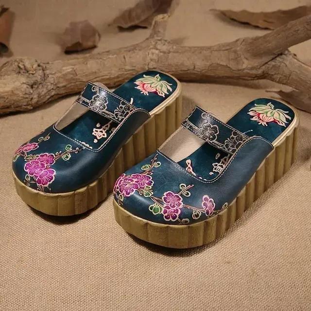 Sabrina Women's Clogs