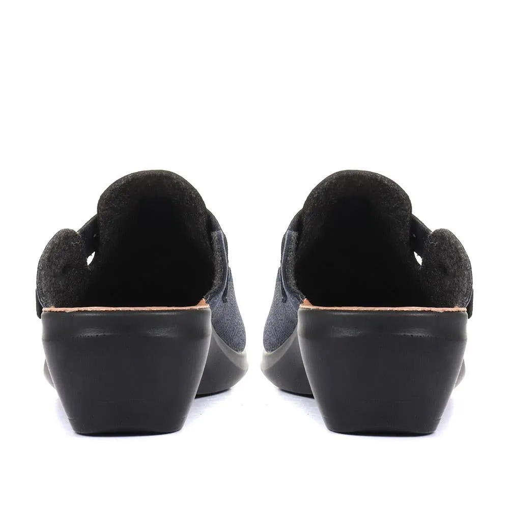 Slip-On Mule Clogs - FLY34063 / 320 228
